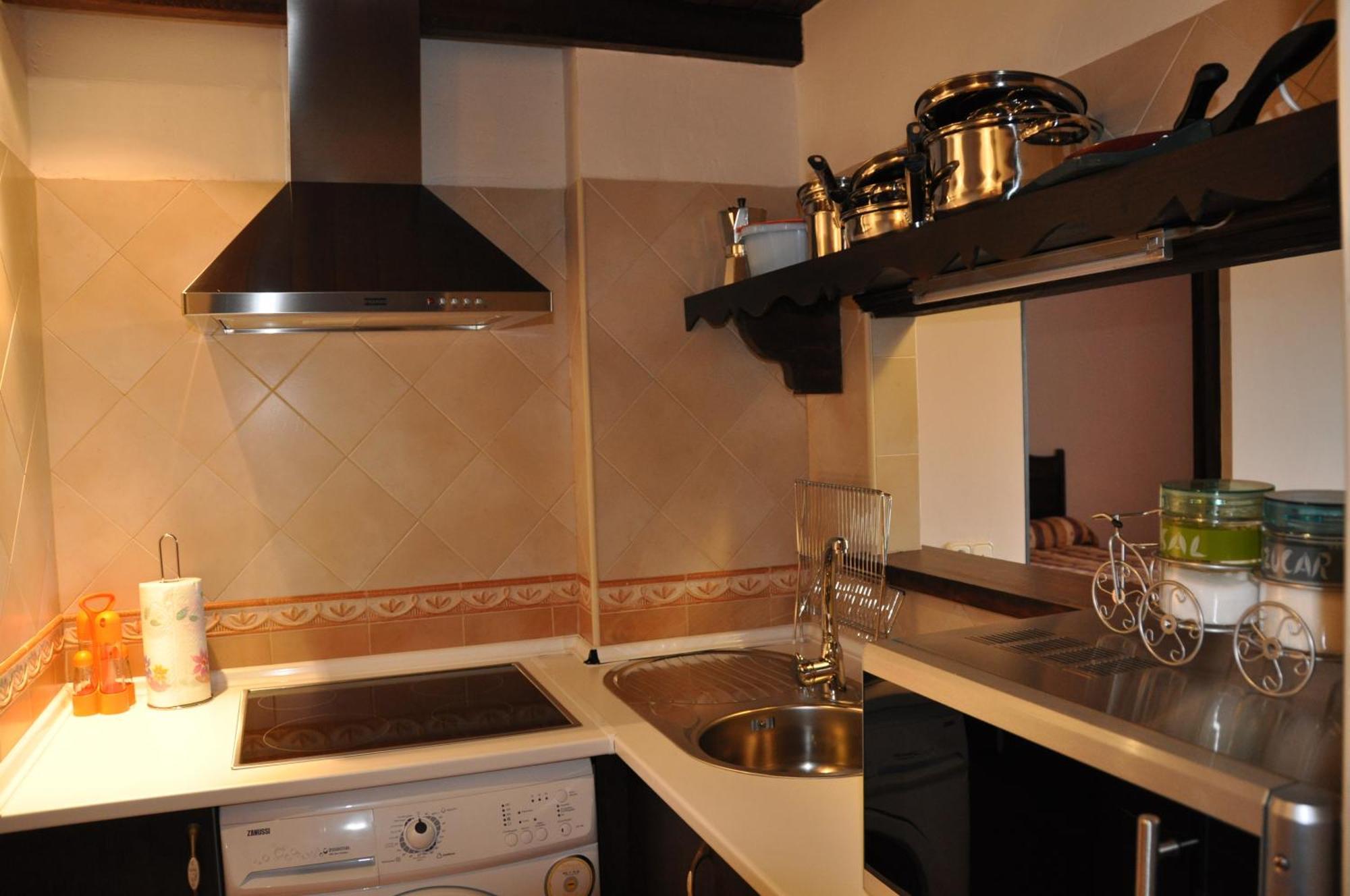 Apartamentos El Mirador Del Soto Sotoserrano Phòng bức ảnh